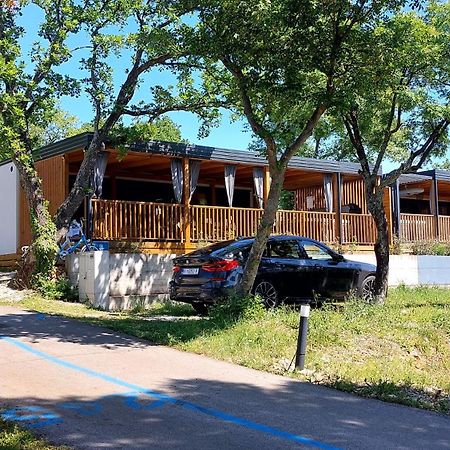 Mobil Home Selce Kültér fotó